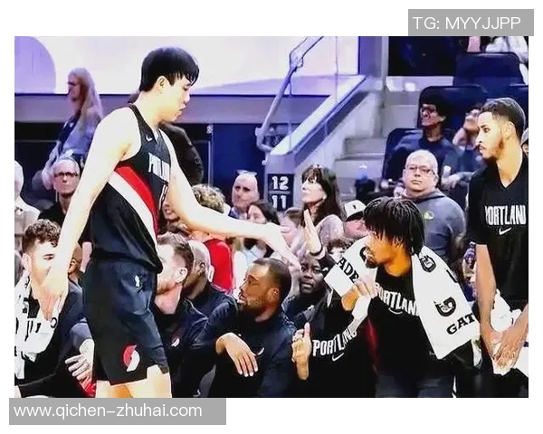 伍德在对阵开拓者的比赛中展现出色表现助力球队争胜